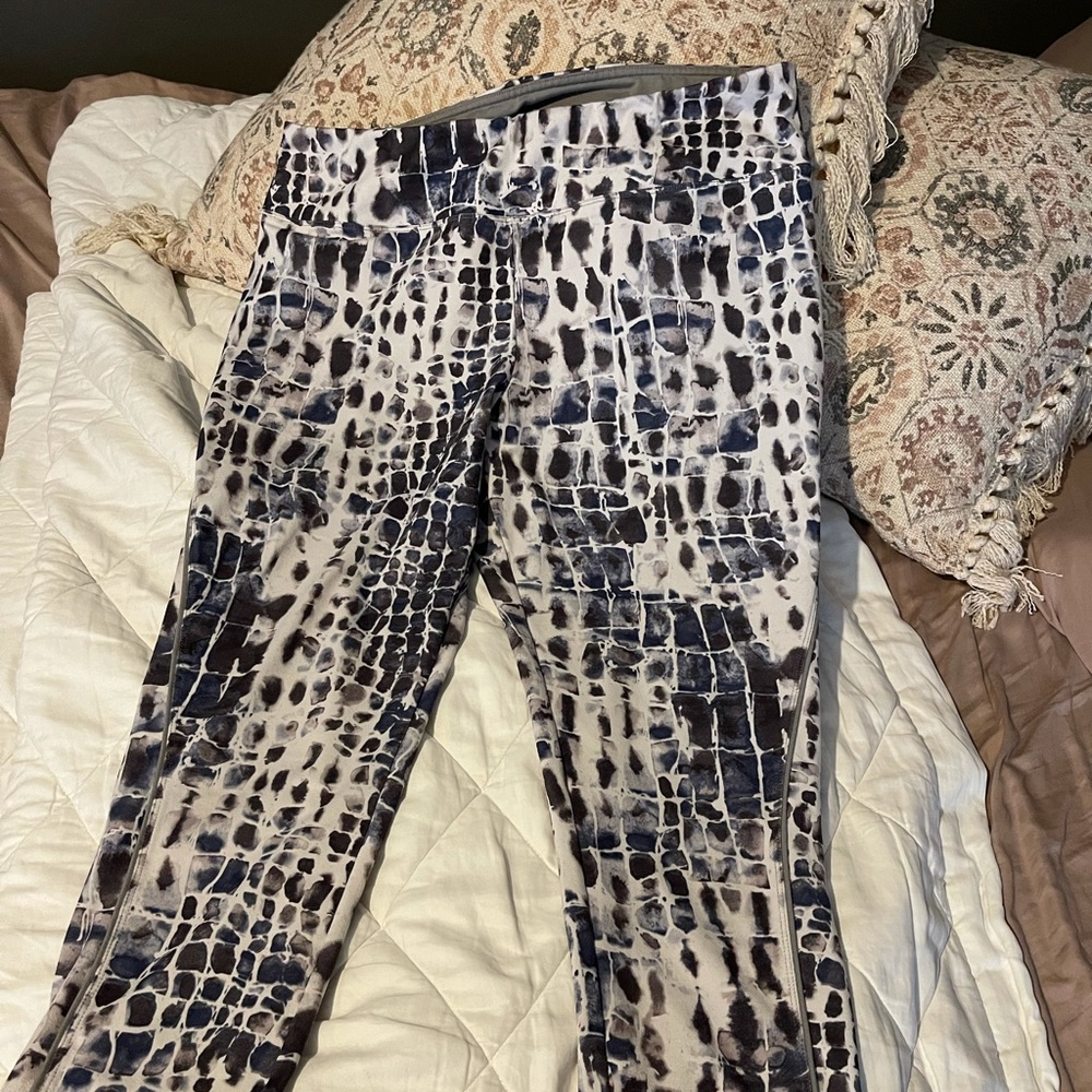 Simply Vera Wang leggings
